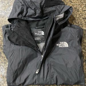 Offers👍🏼! The North Face GIRLS HyVent Jacket